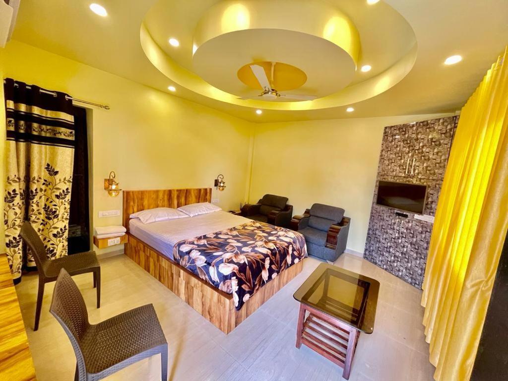 Hotel Saptarang Residency Panhala Exterior foto