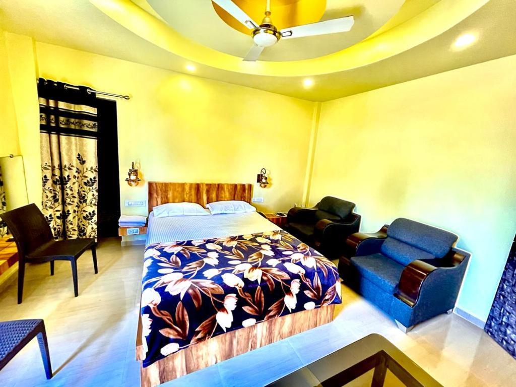 Hotel Saptarang Residency Panhala Exterior foto