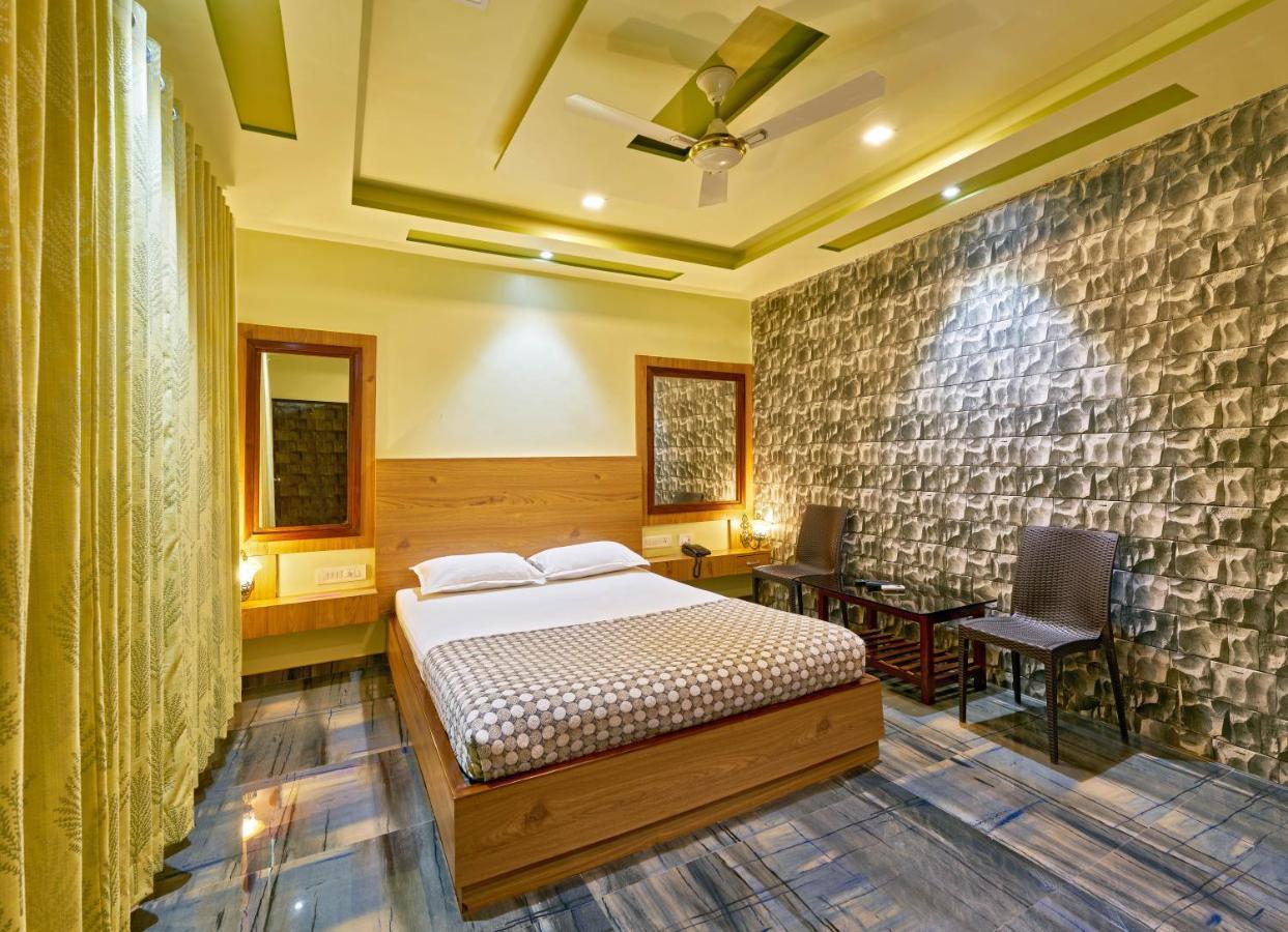 Hotel Saptarang Residency Panhala Exterior foto