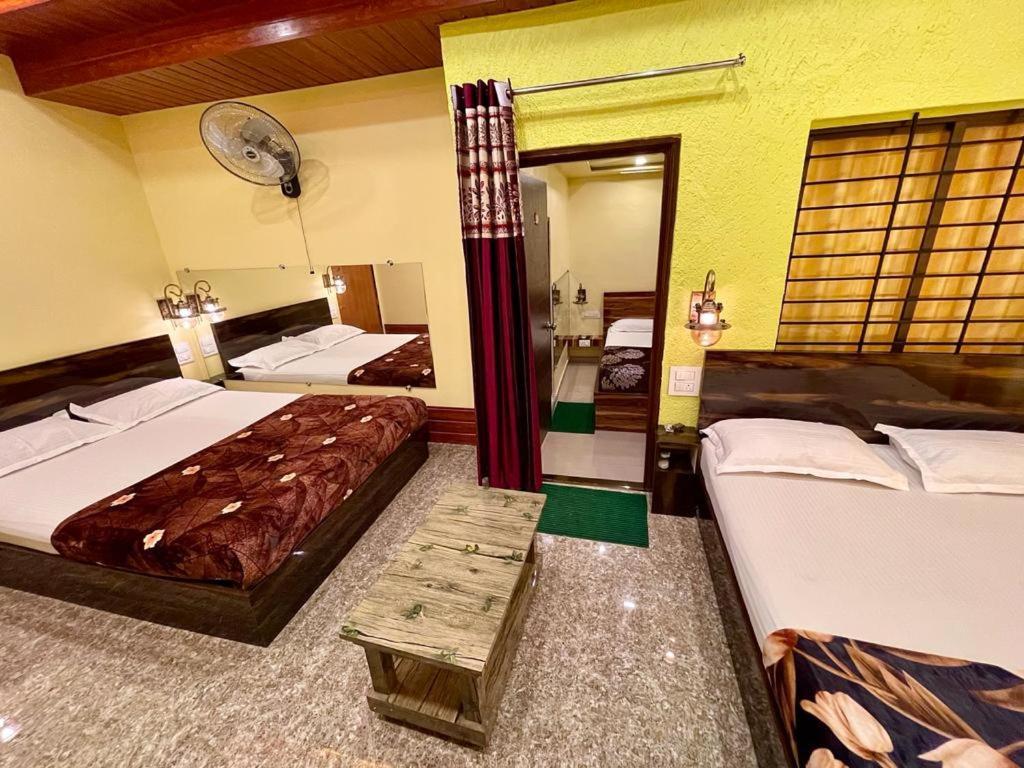Hotel Saptarang Residency Panhala Exterior foto