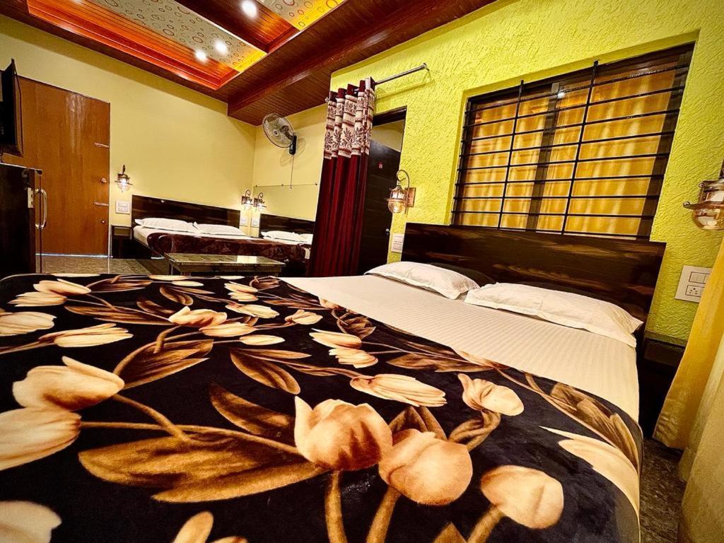 Hotel Saptarang Residency Panhala Exterior foto