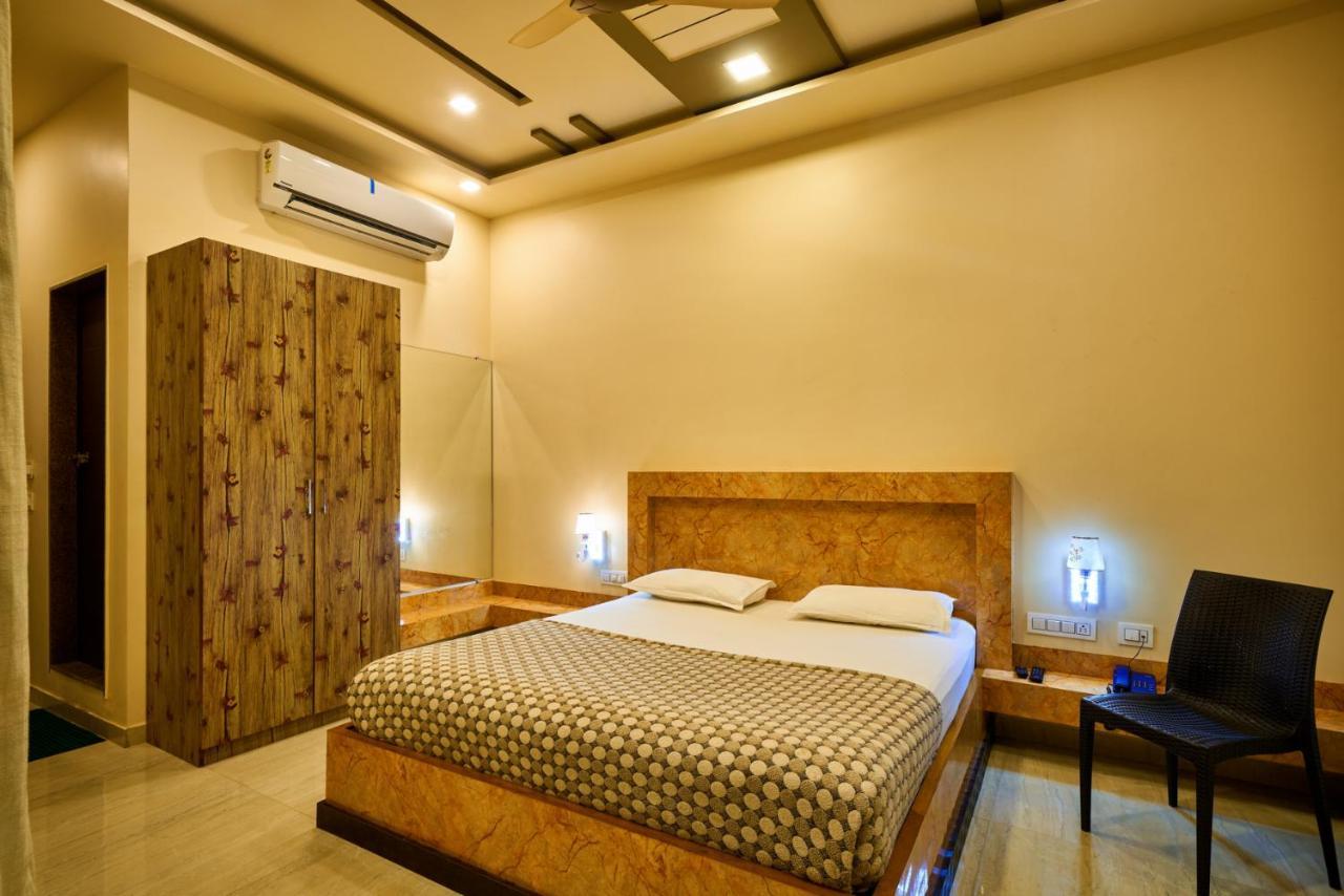 Hotel Saptarang Residency Panhala Exterior foto