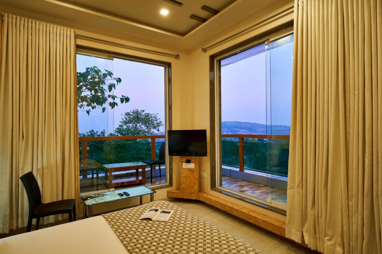 Hotel Saptarang Residency Panhala Exterior foto
