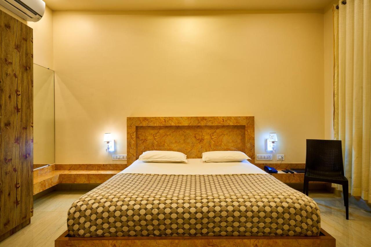 Hotel Saptarang Residency Panhala Exterior foto